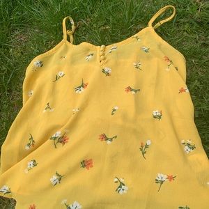 Pink rose size small yellow tank